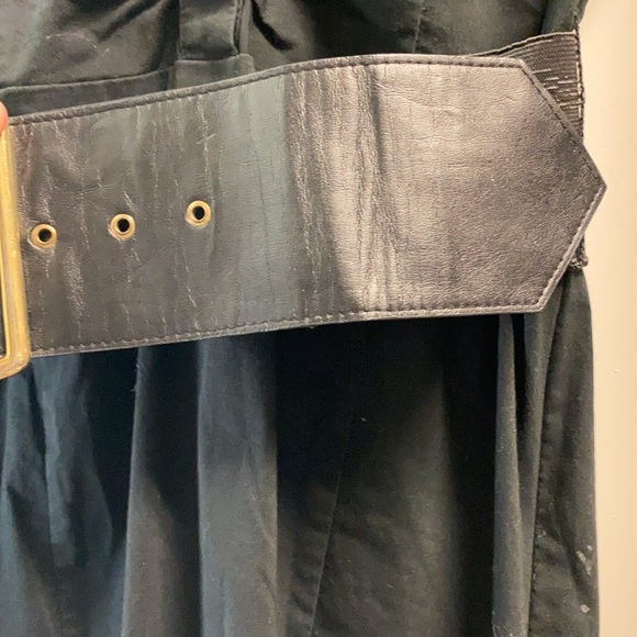 Black dress - Picture 4 of 5